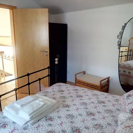 Holiday home Refugio Do Raposo/casa Vega Montes da Senhora