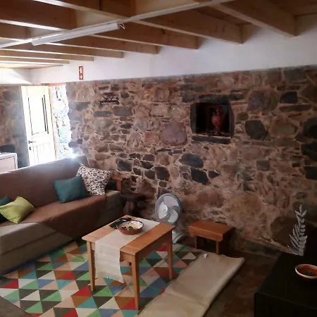 Refugio Do Raposo/casa Vega Montes da Senhora