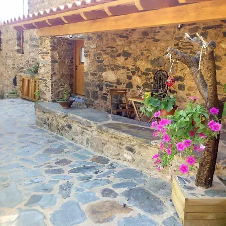 Vakantiehuis Refugio Do Raposo/casa Vega *